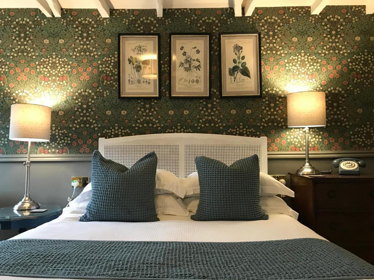 The Bridge House Bed & Breakfast Брайдпорт Екстериор снимка