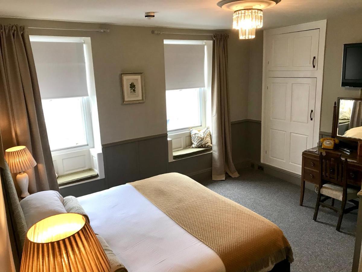 The Bridge House Bed & Breakfast Брайдпорт Екстериор снимка